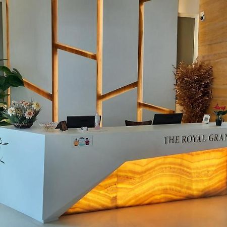 The Royal Grand Karūr Exterior foto