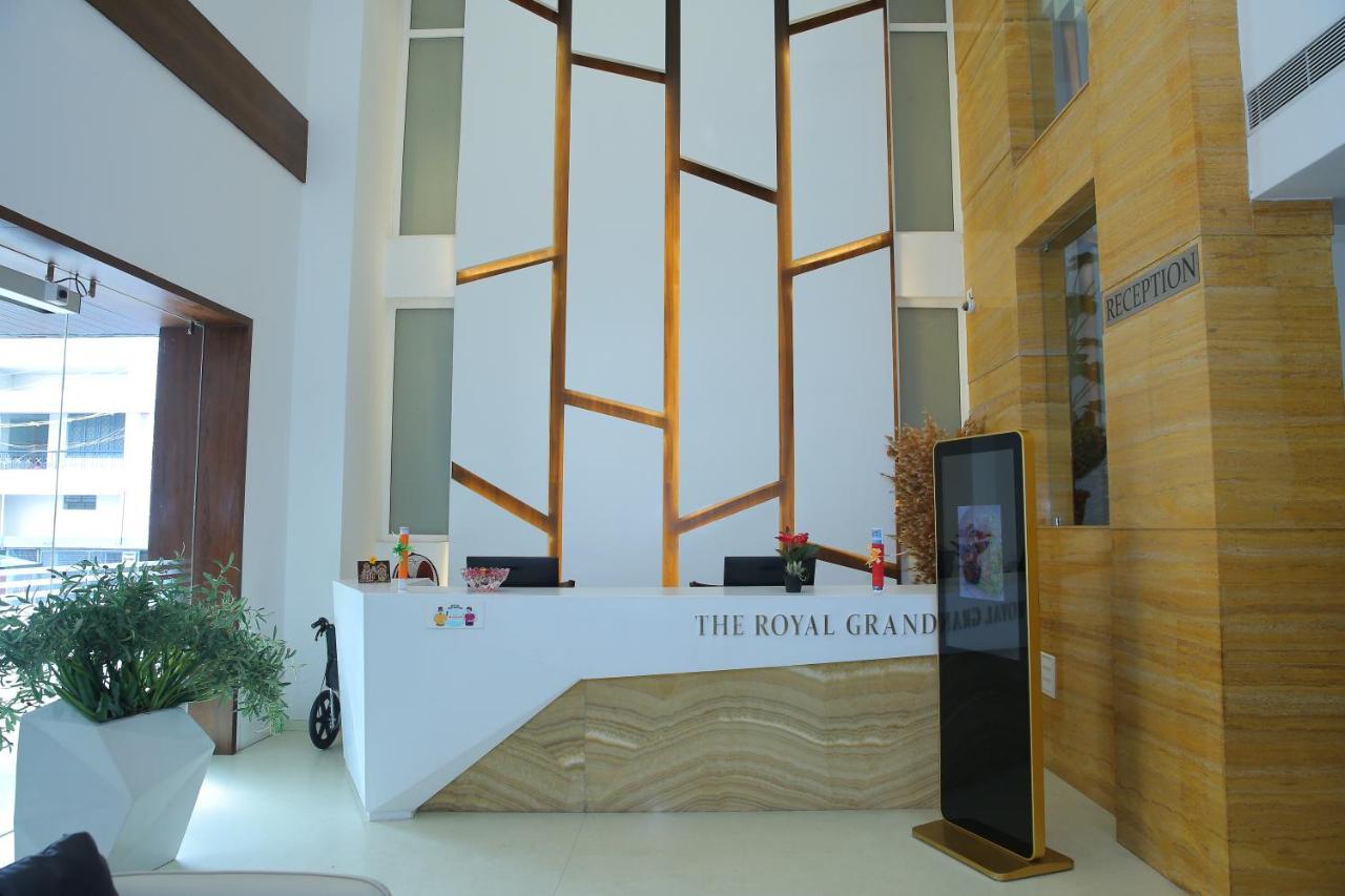 The Royal Grand Karūr Exterior foto