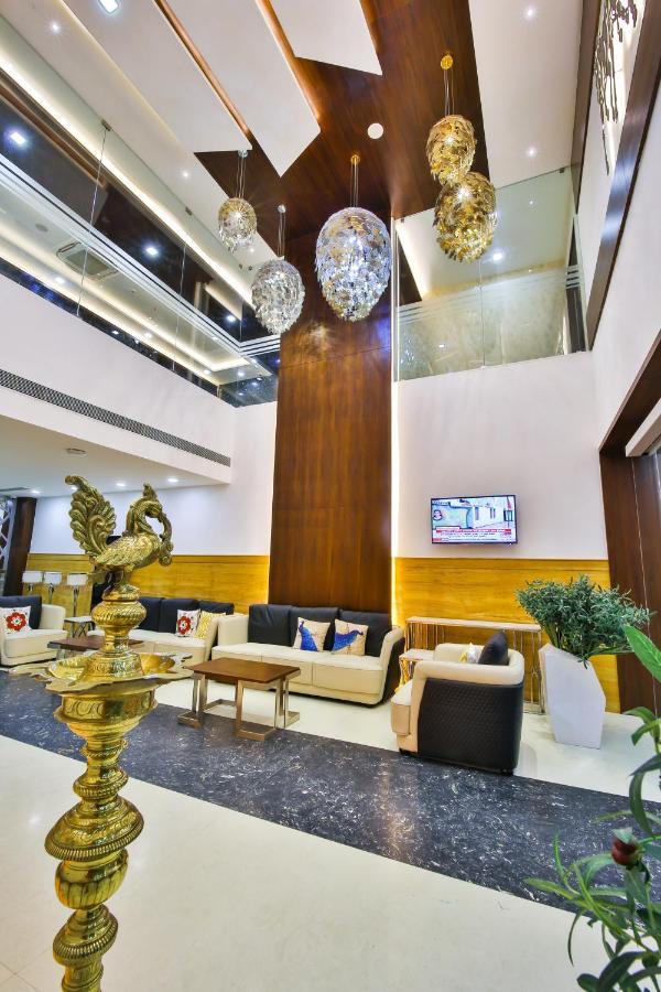 The Royal Grand Karūr Exterior foto